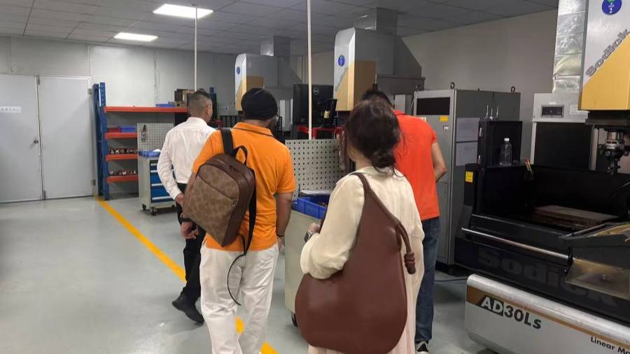 Welcome customers to visit our factory: Our standard procedures and sincere service